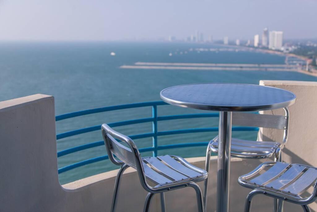 Pattaya Seaside Balcony/Beach Front/4 Peoples Na Chom Thian Exteriör bild